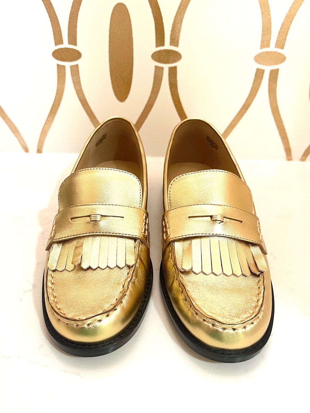 Ann Taylor Gold Metallic Leather Fringe Preppy Classic Penny Loafers